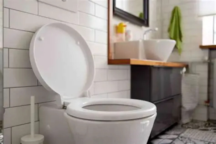 New toilet installation by a professional plumber